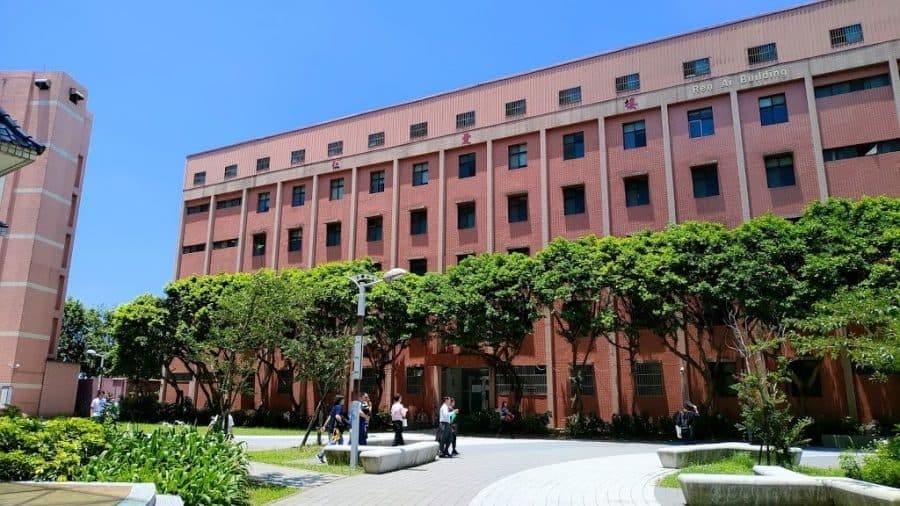 dai-hoc-khoa-hoc-va-ky-thuat-van-nang-2