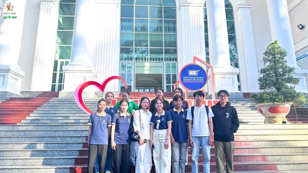 dai-tay-nam-dua-thi-sinh-du-thi-topik-ky-102